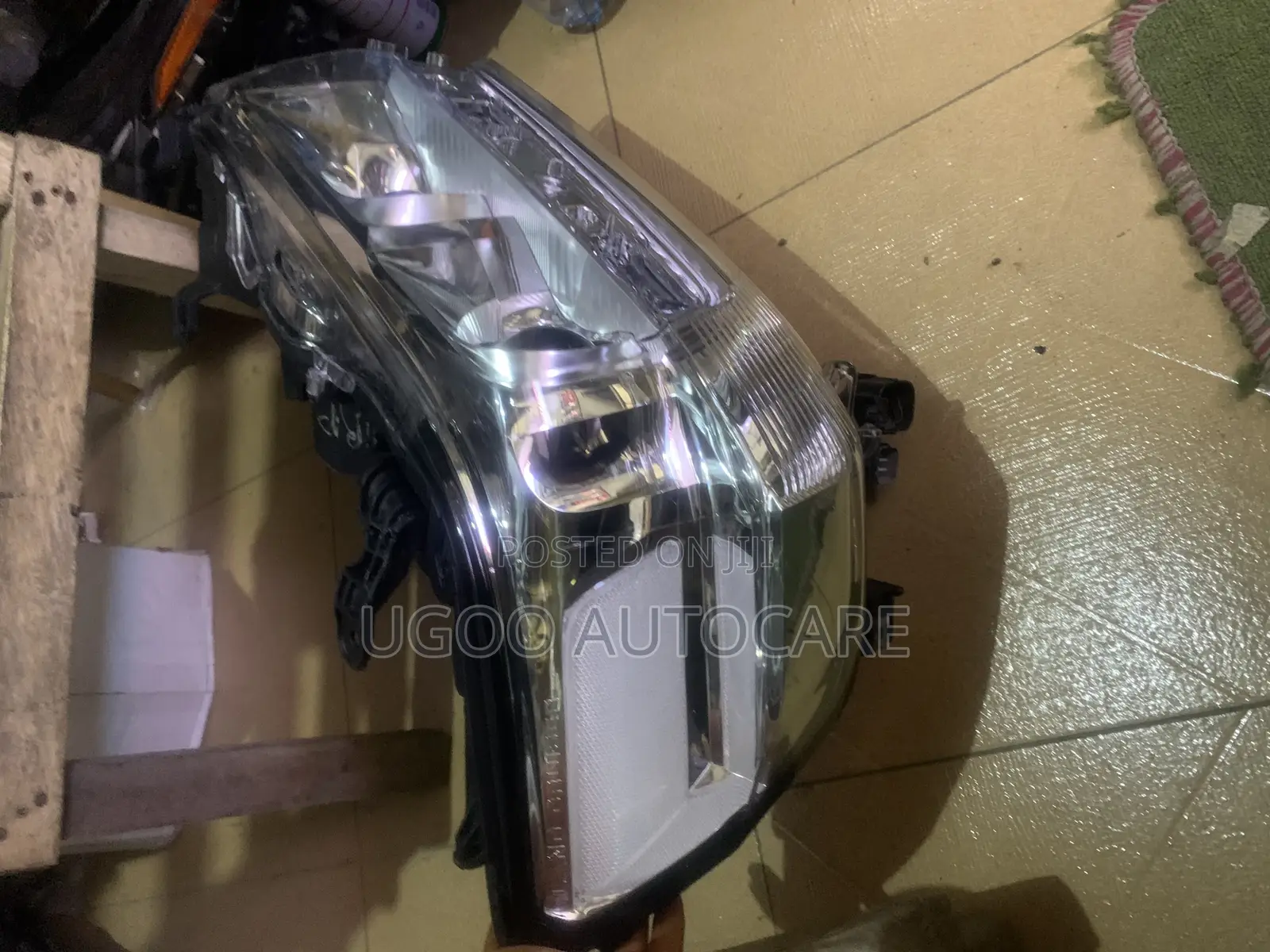 Headlights Land Cruiser 2018