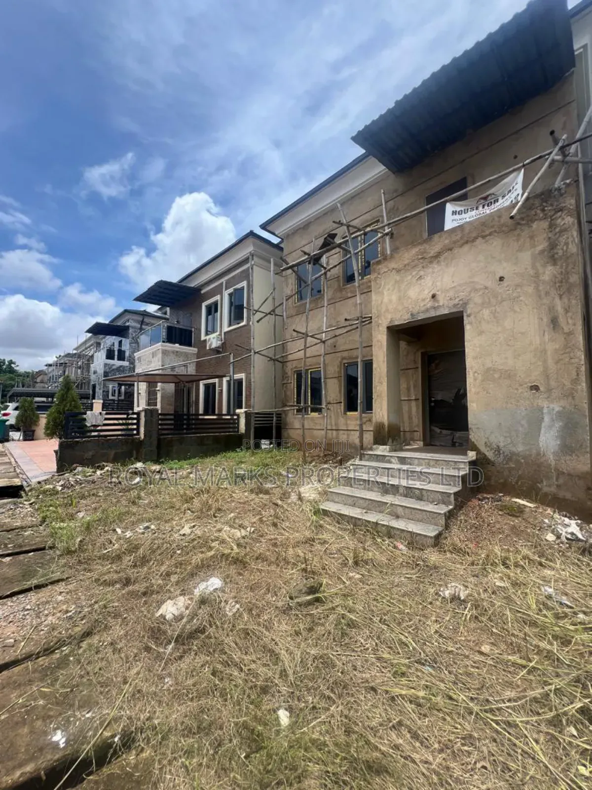 4bdrm Duplex in Kaura for sale