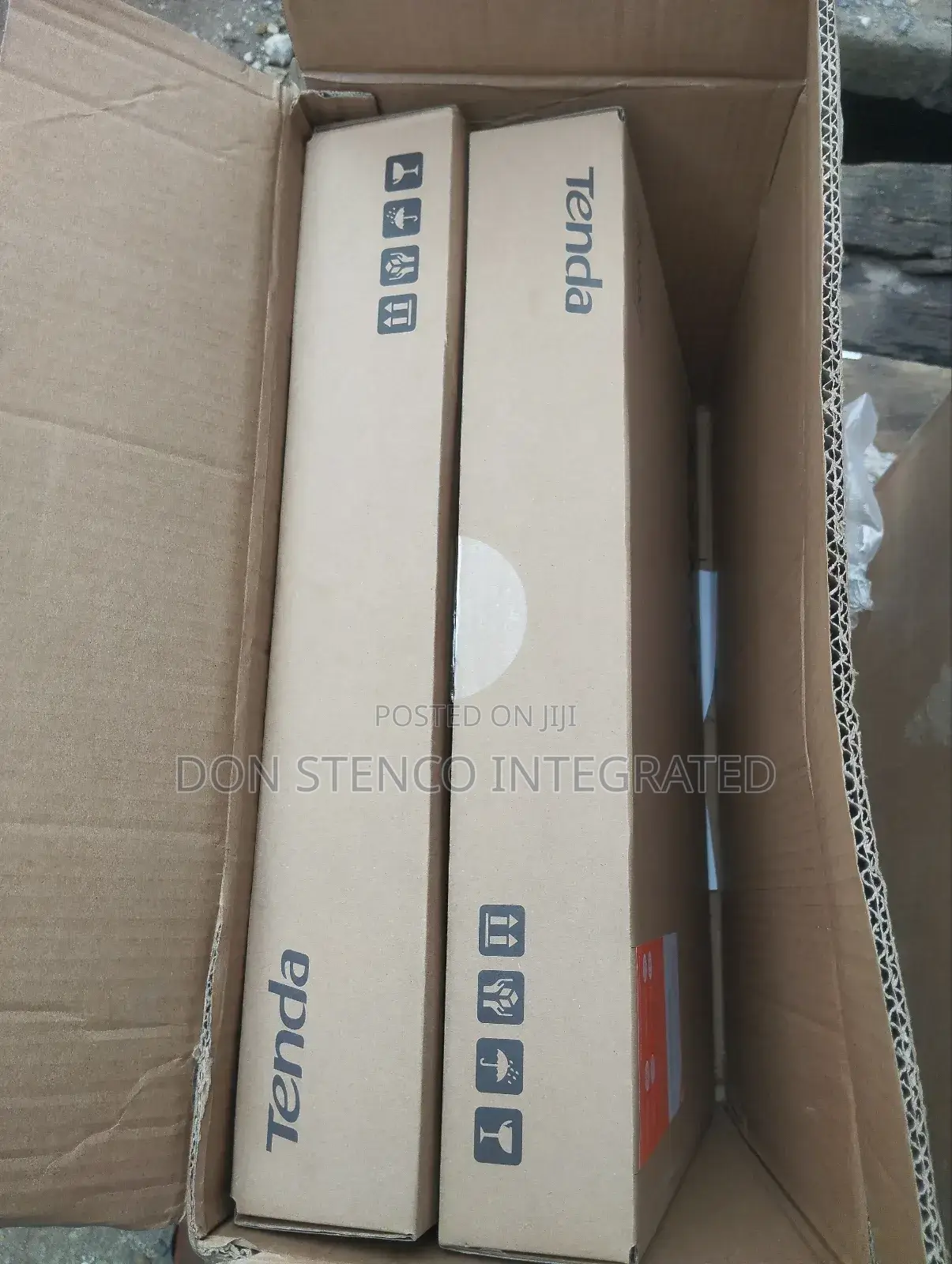 Tenda 24port Gigabit PoE Unmanaged Switch