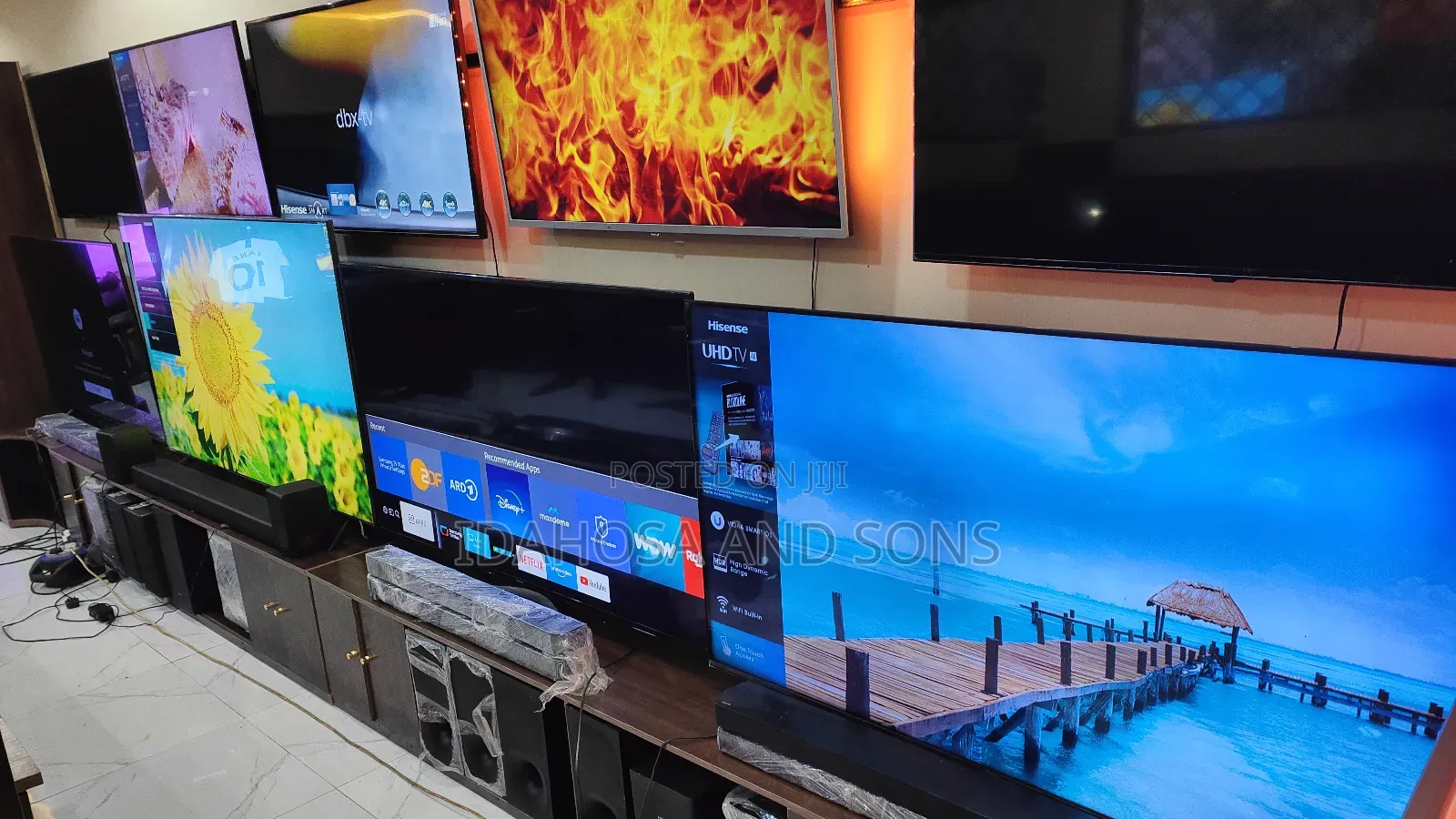 Different Brands and Sizes of Uk Used Smart TVS