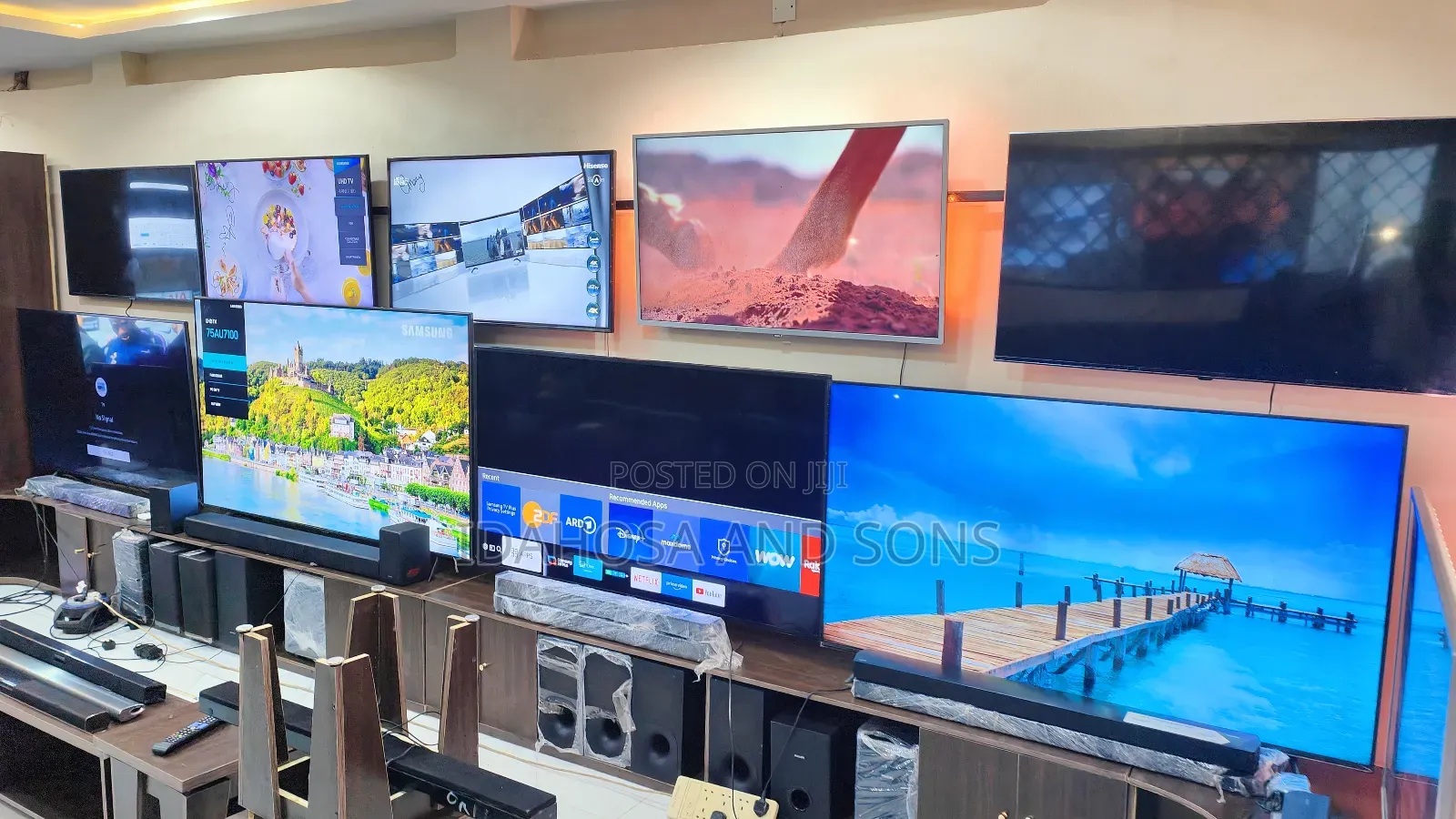 Different Brands and Sizes of Uk Used Smart TVS
