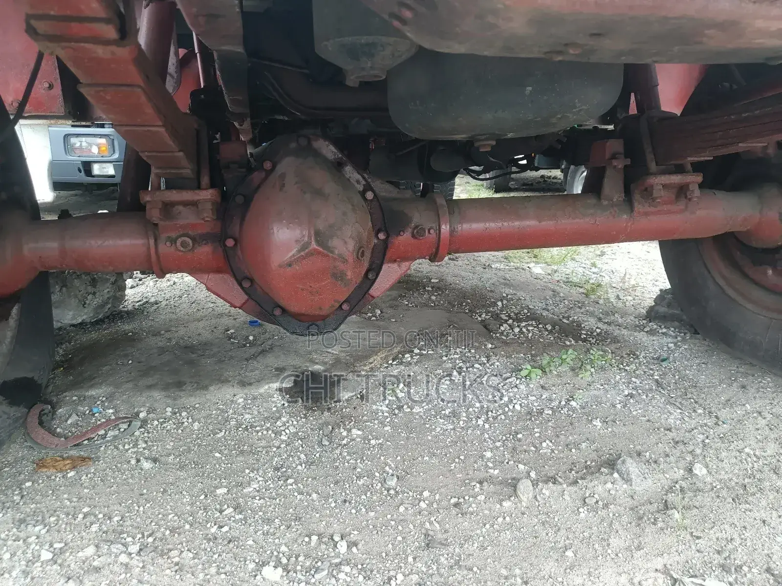 Mercedes Benz 911 Tipper Truck With Axillary