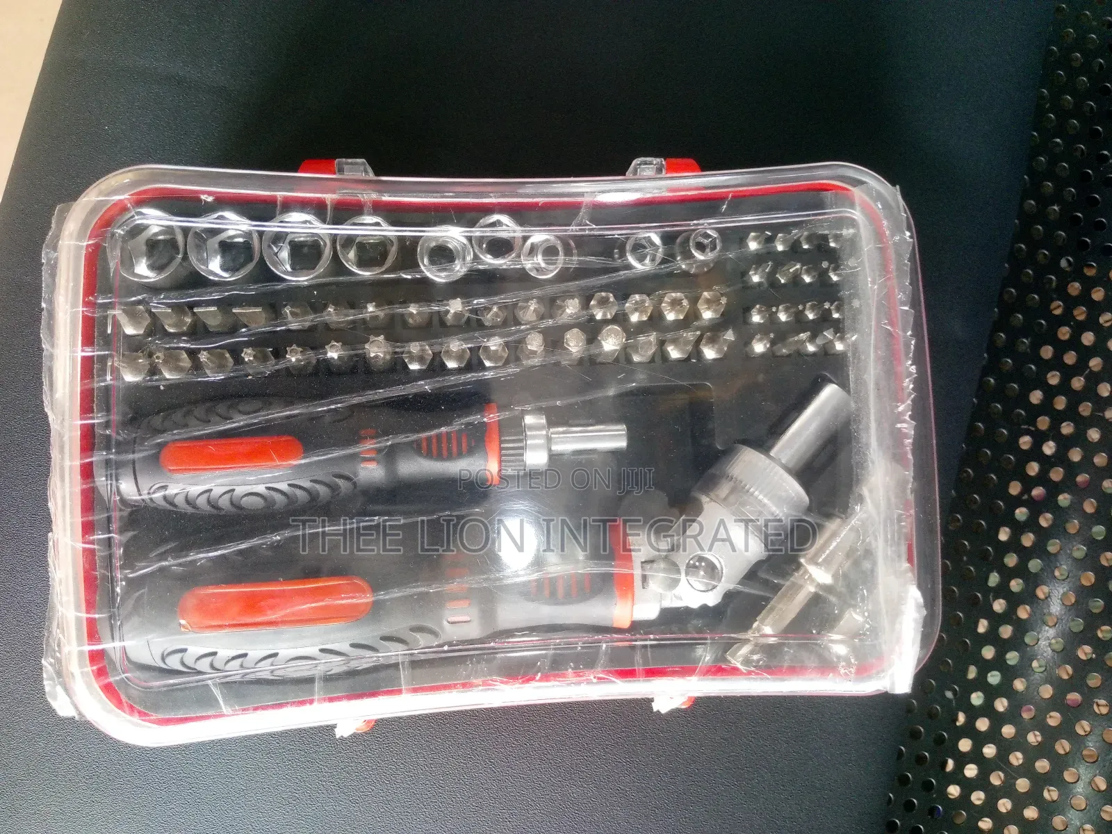 61-in-1 Ratcheting Screwdriver Set