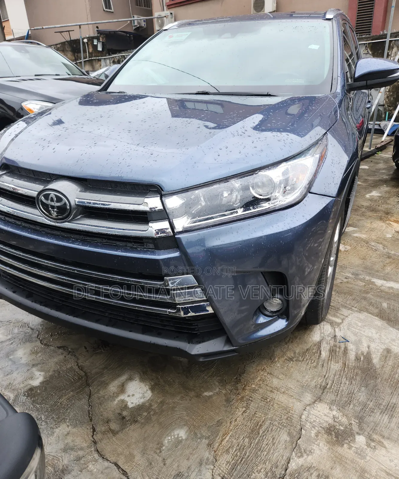 Toyota Highlander XLE 4x2 V6 (3.5L 6cyl 8A) 2017 Blue