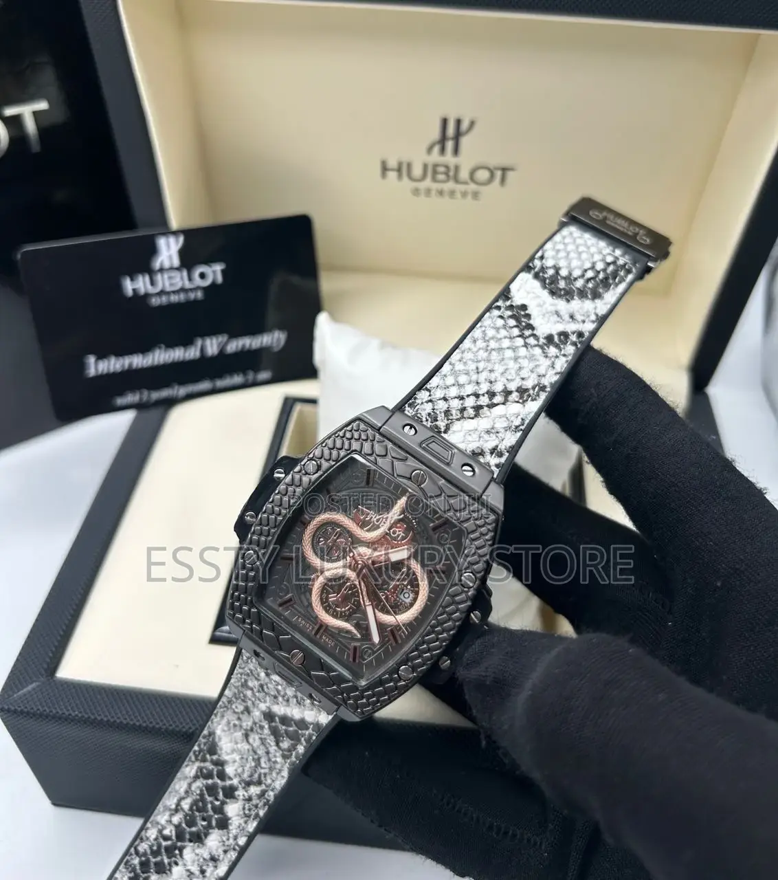 High Quality Luxury Hublot Dragon Leather Wristwatch