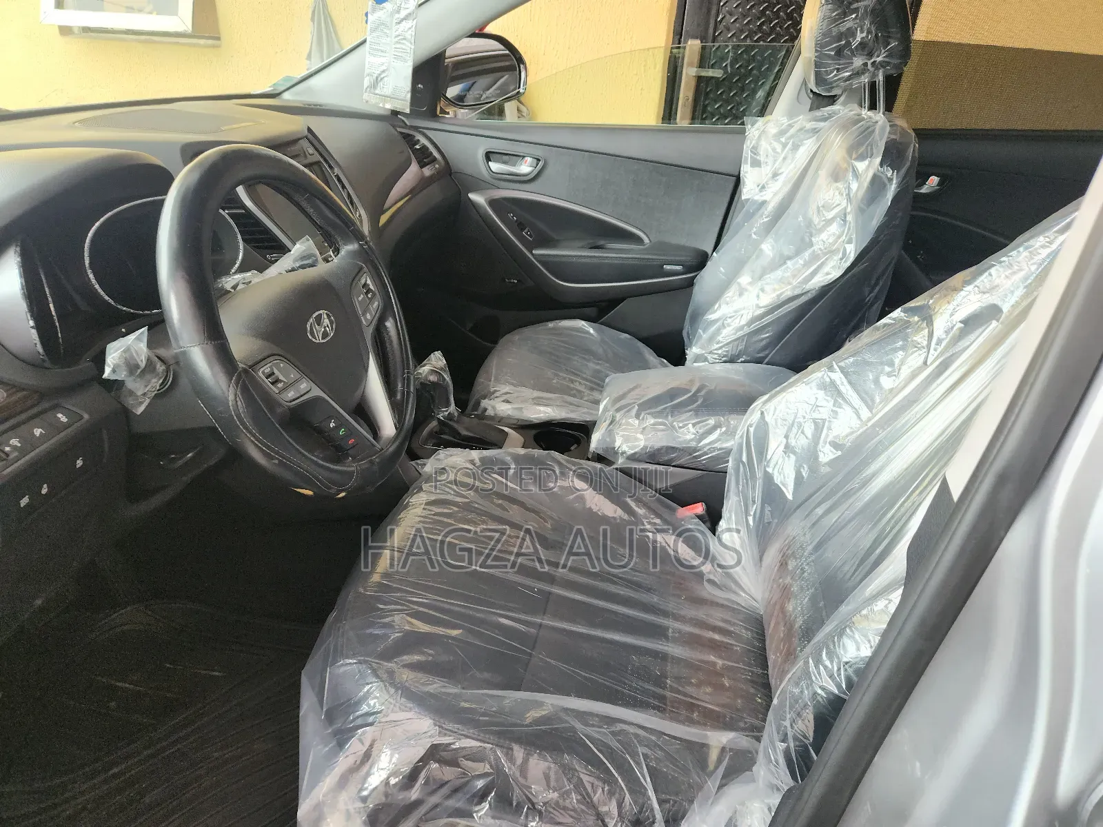 Hyundai Santa Fe Limited w/Saddle Interior 4dr SUV AWD (3.3L 6cyl 6A) Silver