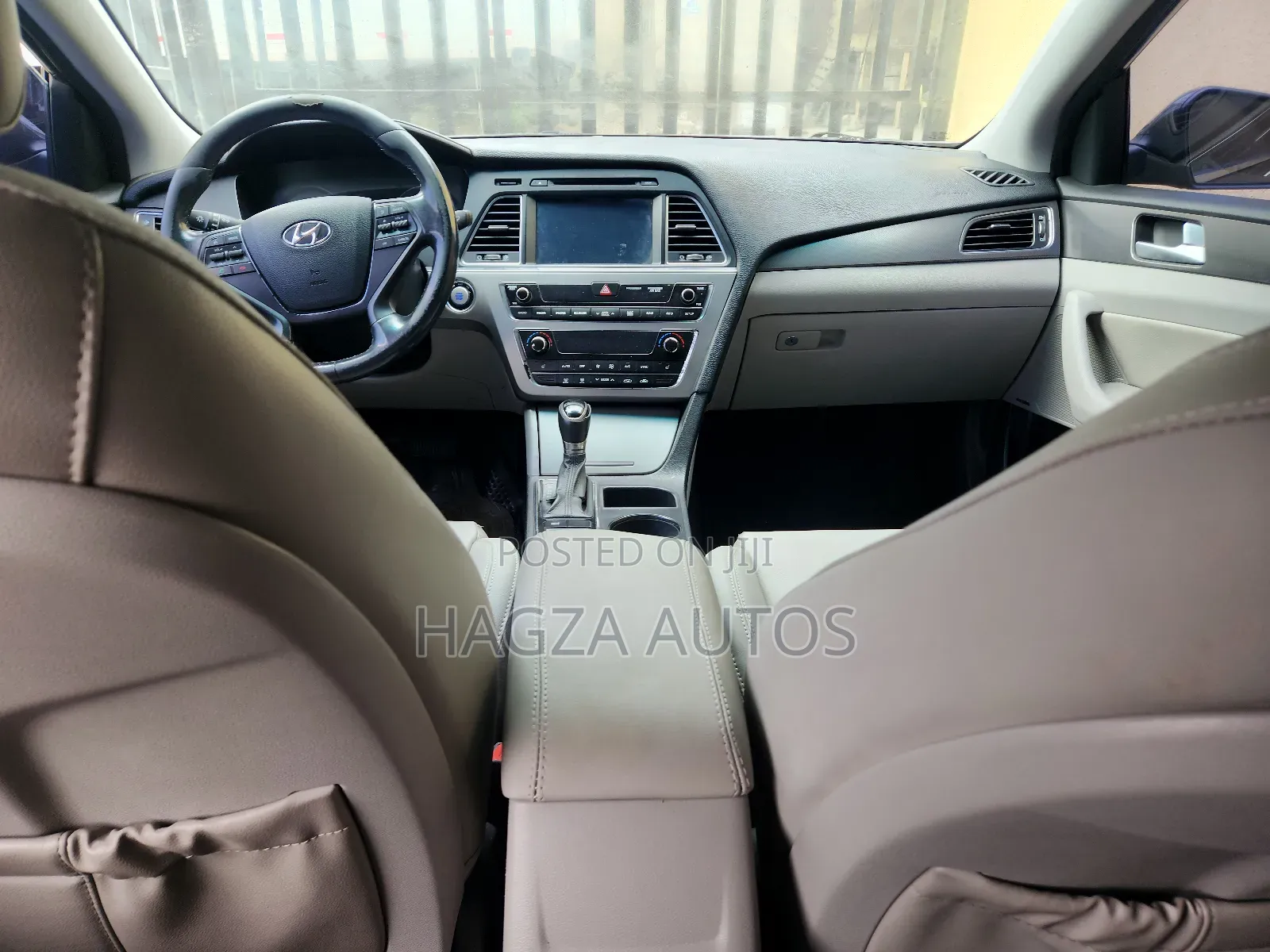 Hyundai Sonata Sport 4dr Sedan (2.4L 4cyl 6A) 2015 Gray