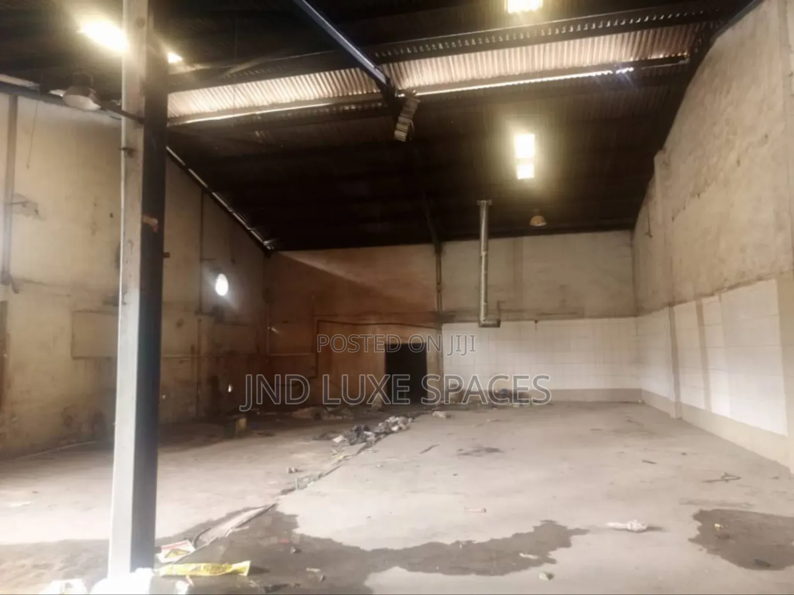 Large Warehouse of 4157sqm