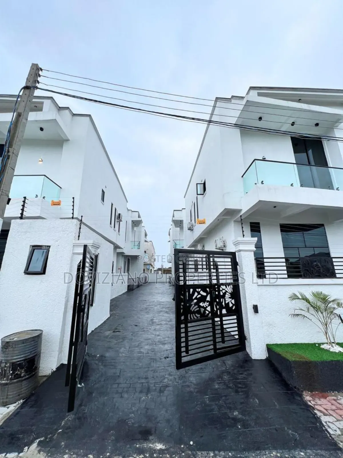 4bdrm Duplex in Ajah for sale