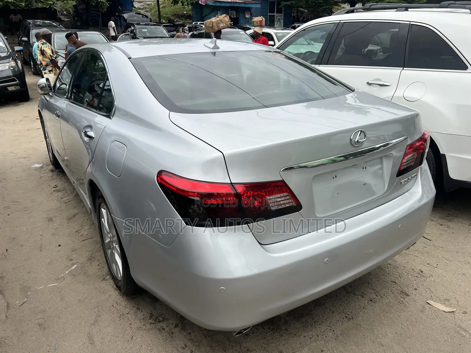 Lexus ES 2015 Silver
