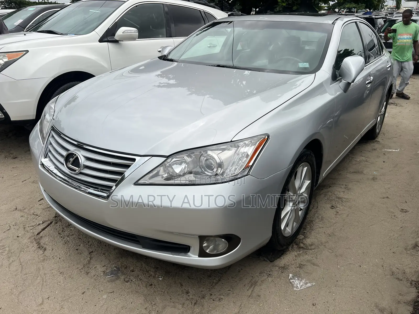 Lexus ES 2015 Silver