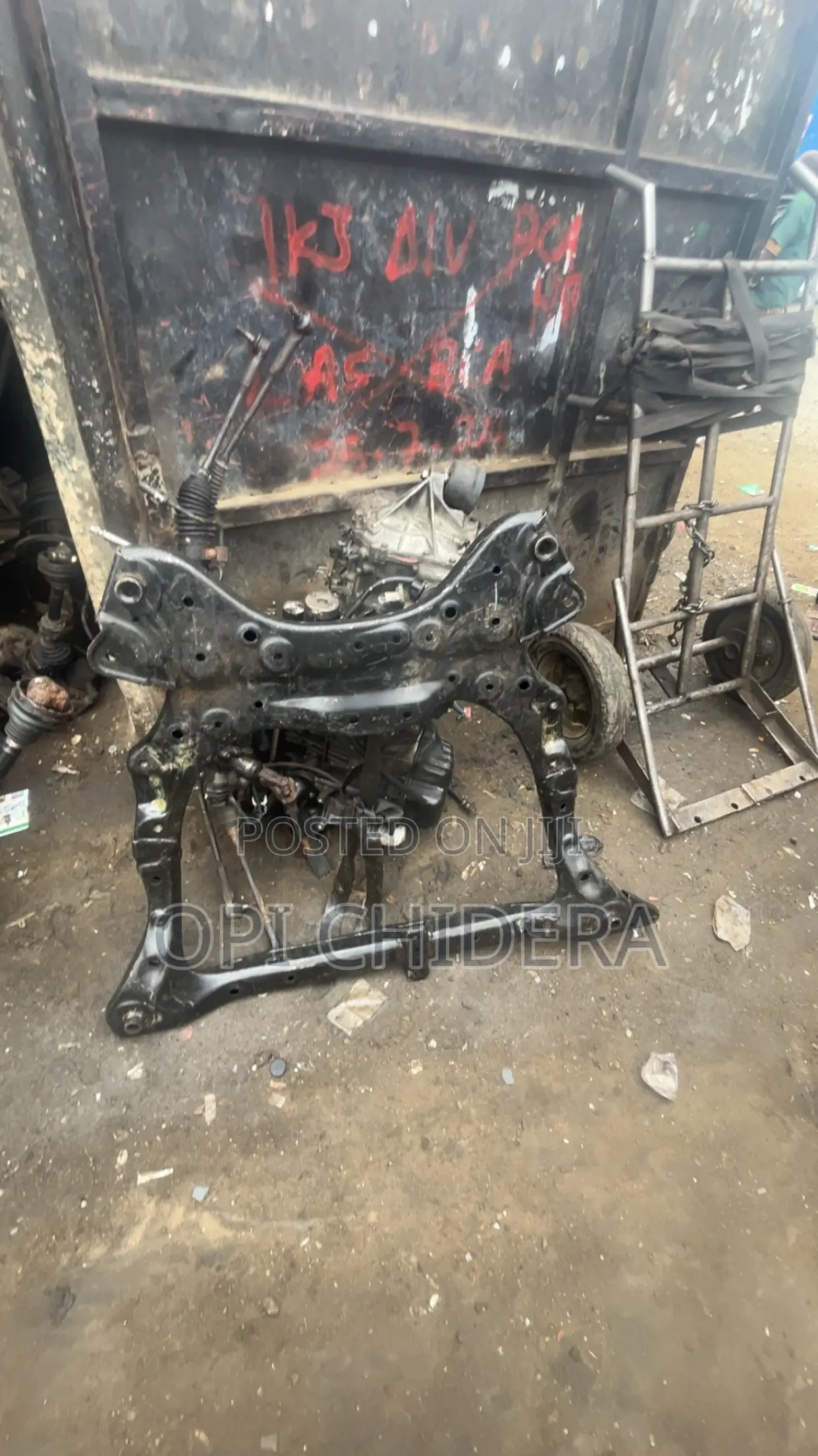 Tokunbo Toyota Highlander 020 Front Beam – Very Clean