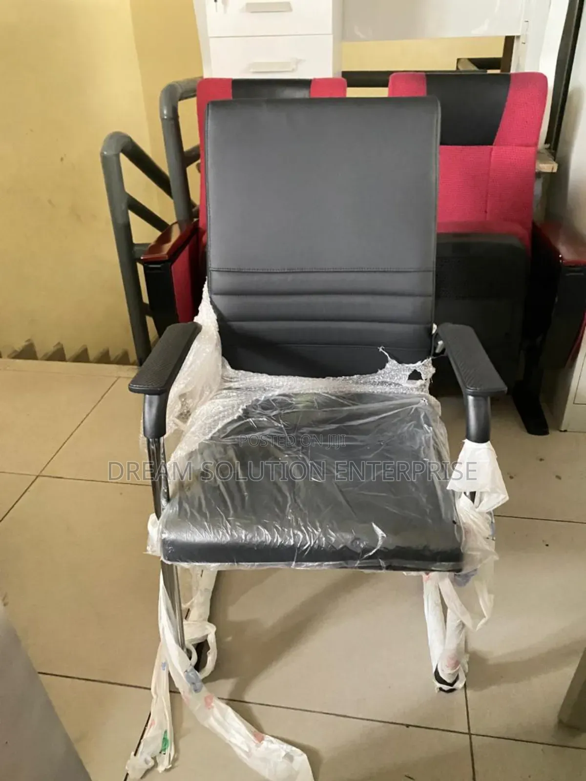Strong Durable Office Visitor Chair