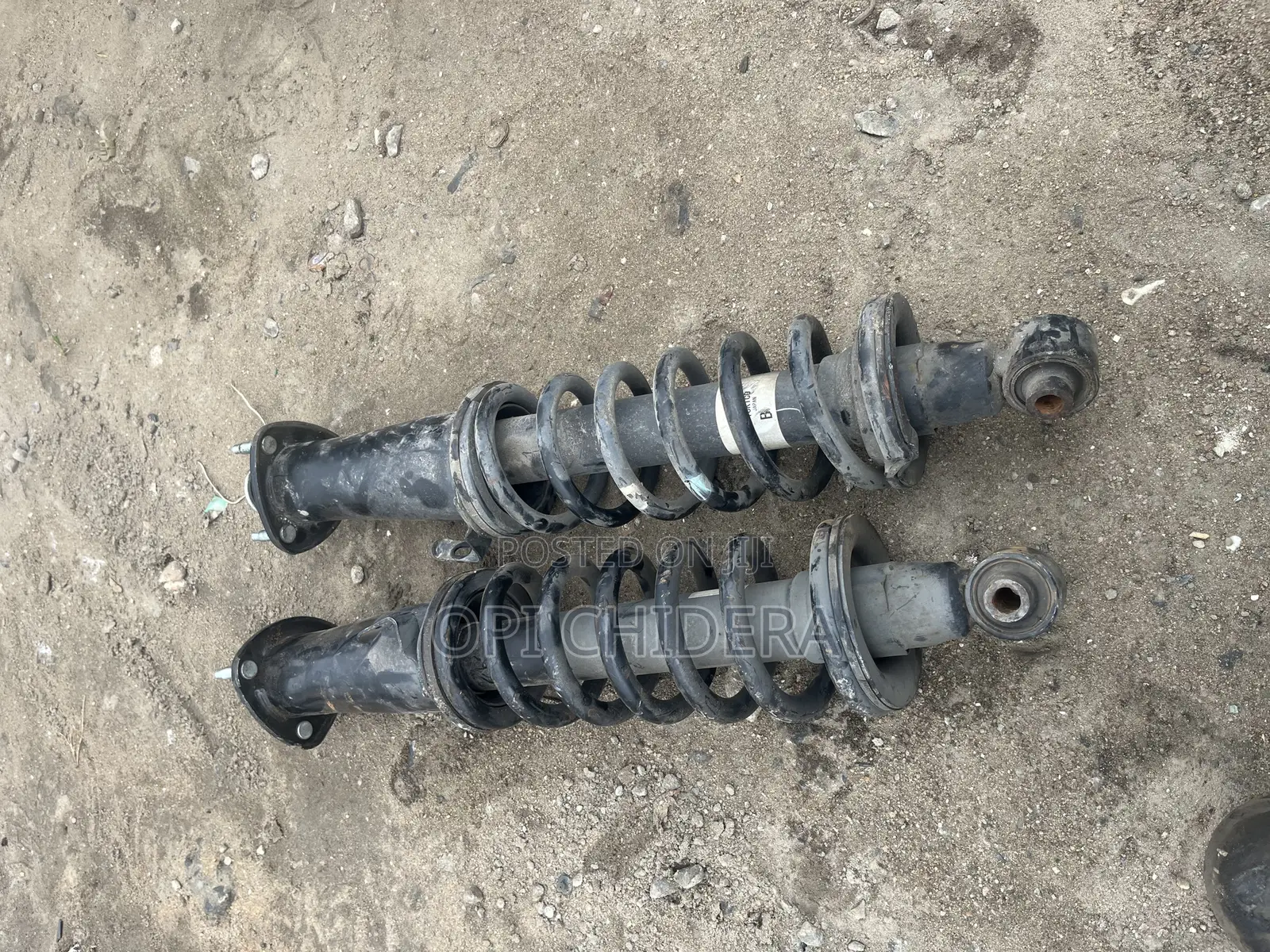 Lexus Is250 2008–2010 Back Shock (2wd) – Clean Tokunbo