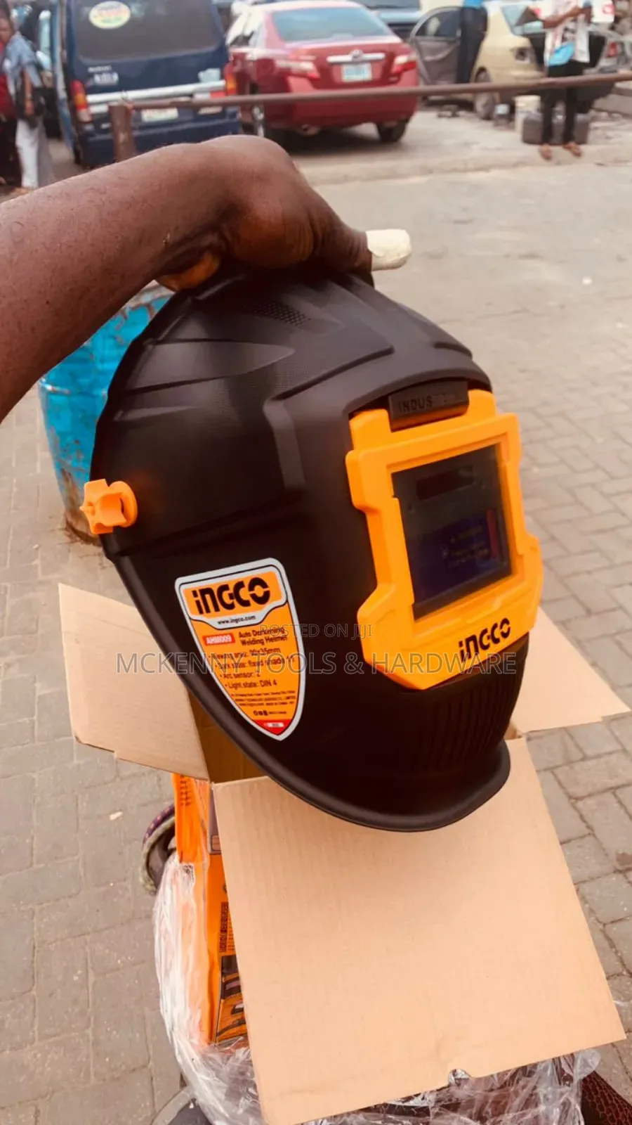 Ingco Ahm008 Auto Darkening Welding Helmet.