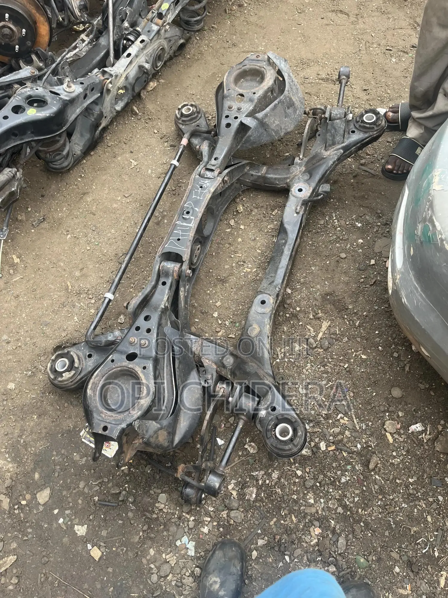 Lexus Rx 350 Back Beam (Rear Subframe) – Clean Tokunbo