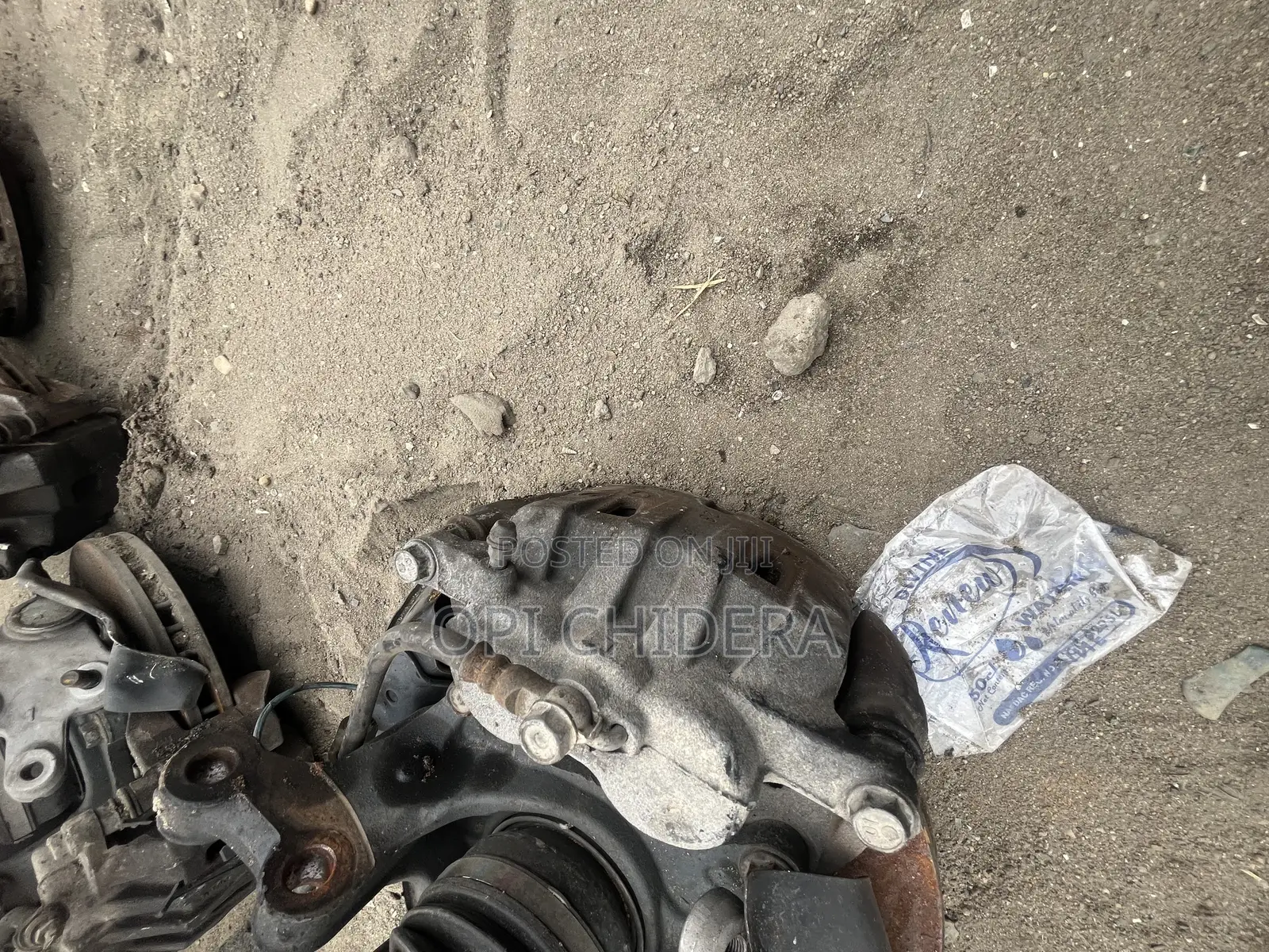  Toyota Venza Front Brake Caliper (Tokunbo)