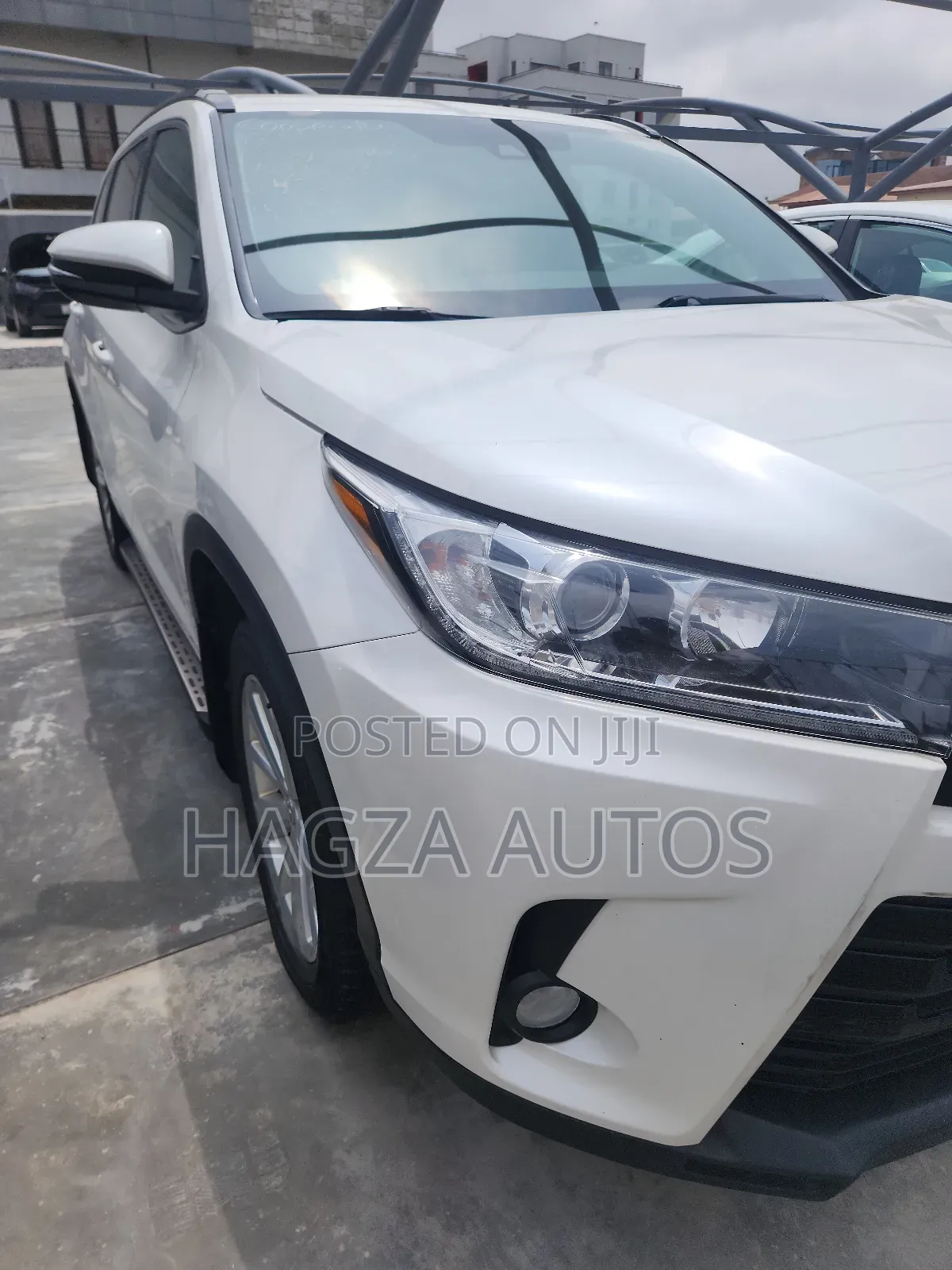 Toyota Highlander SE 4x4 V6 (3.5L 6cyl 8A) 2017 White
