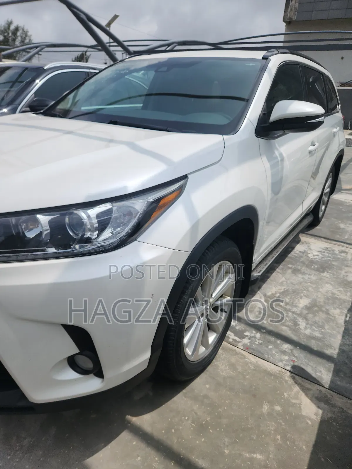 Toyota Highlander SE 4x4 V6 (3.5L 6cyl 8A) 2017 White