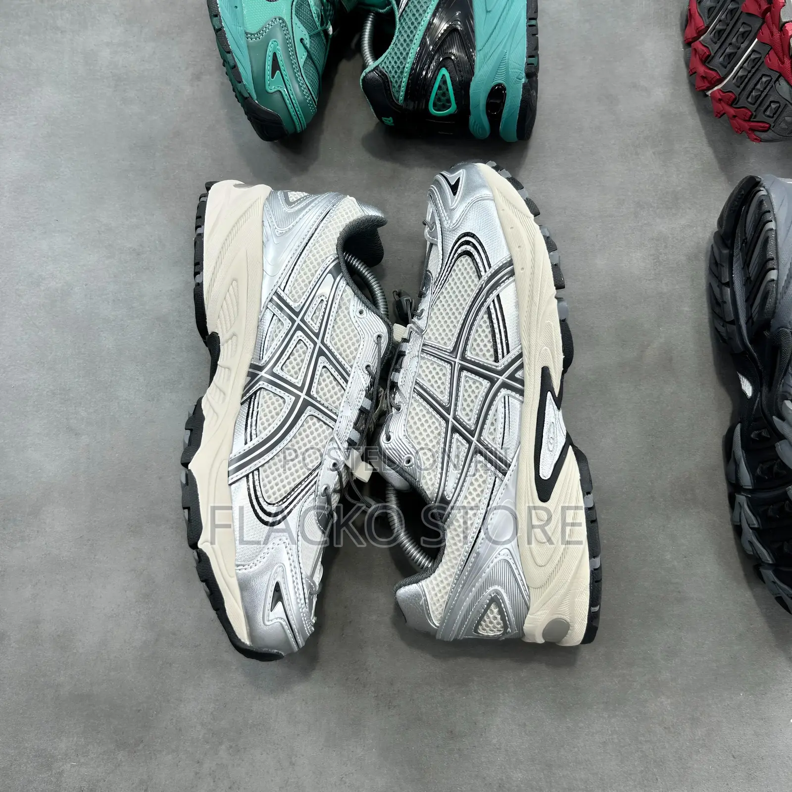 Original Asics Kahana Tr V4 Sneakers