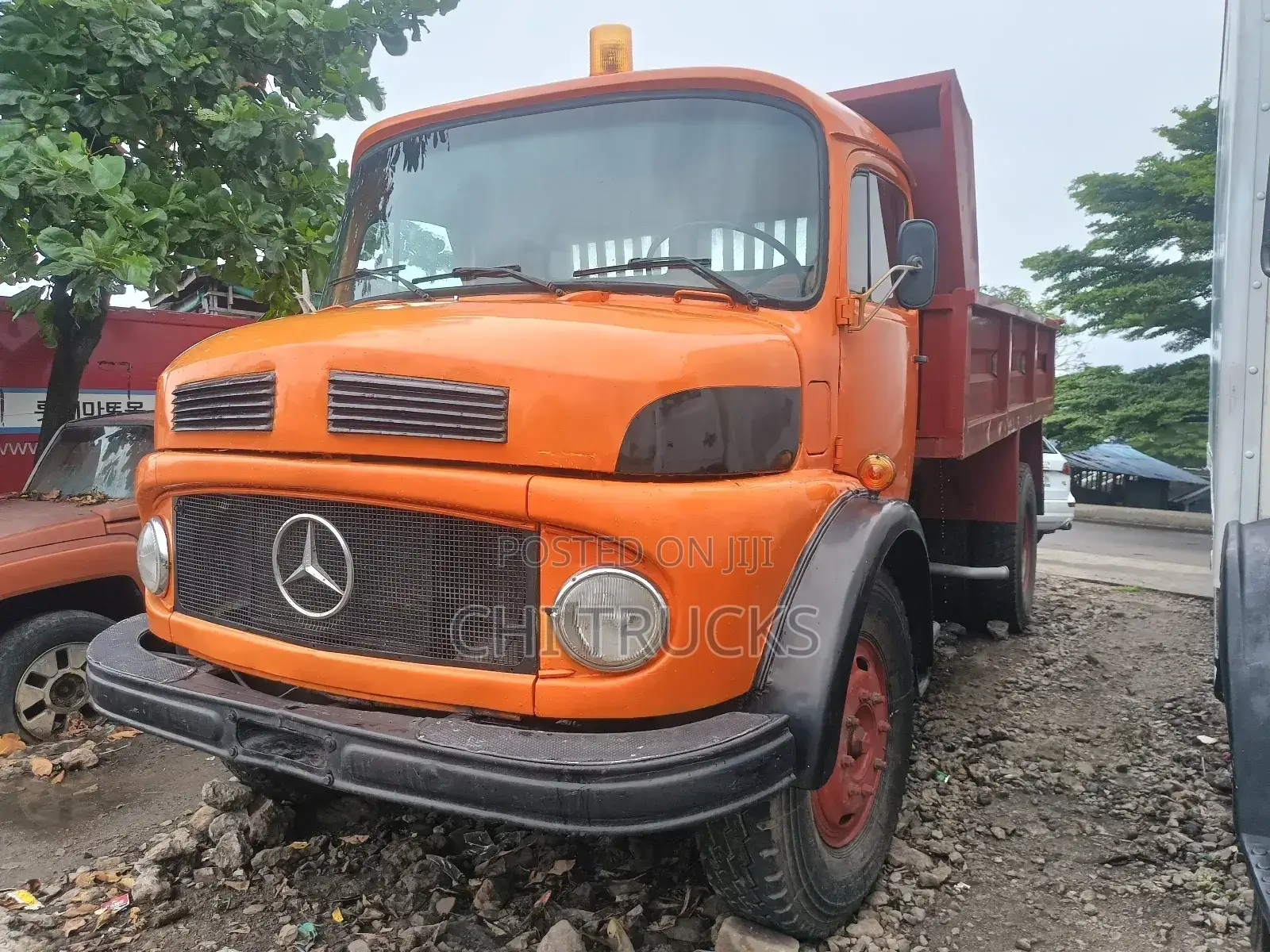 Mercedes Benz 911 Truck Non Axillary