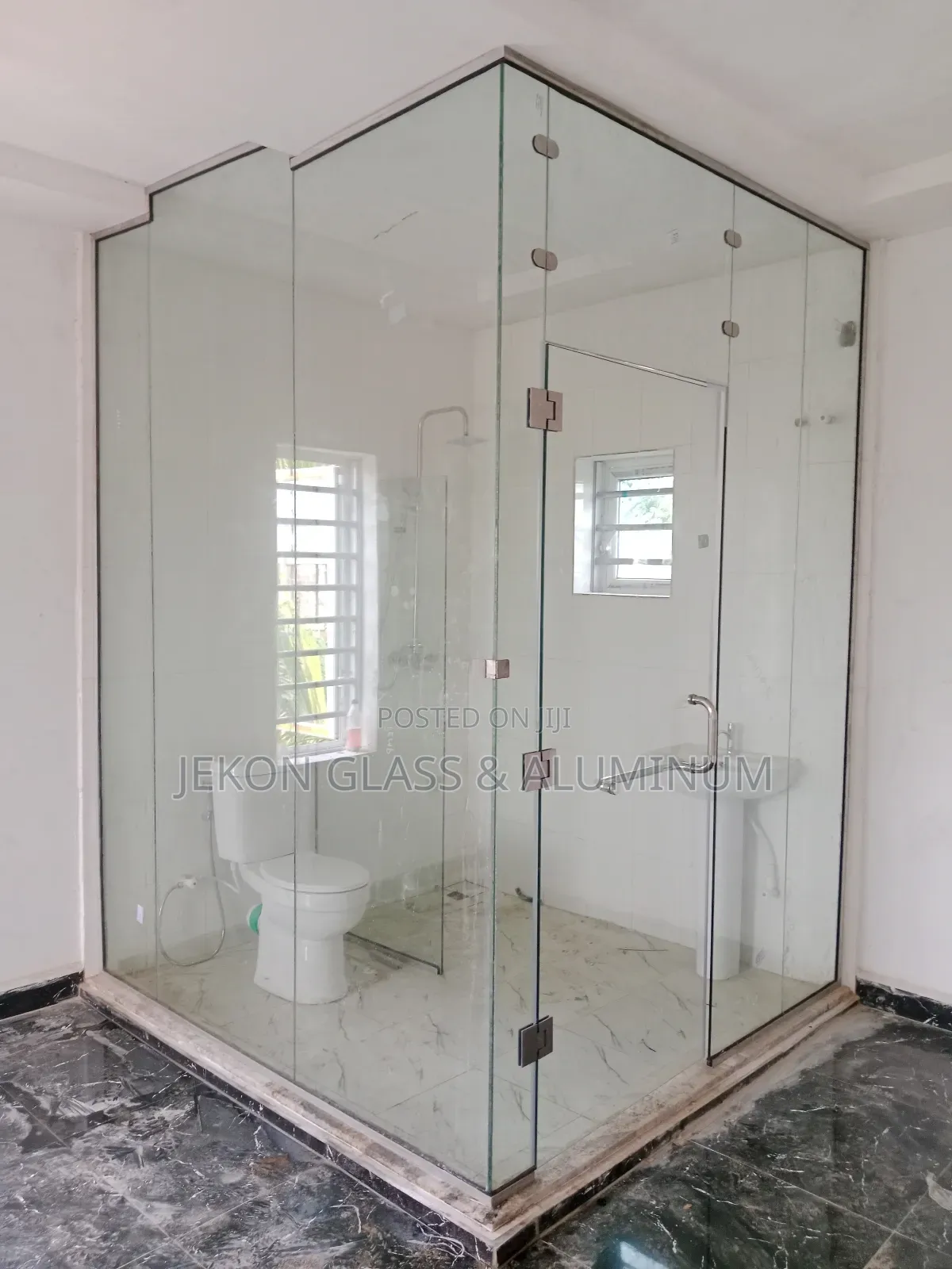 Glass Bathroom Demacation With Cubicle