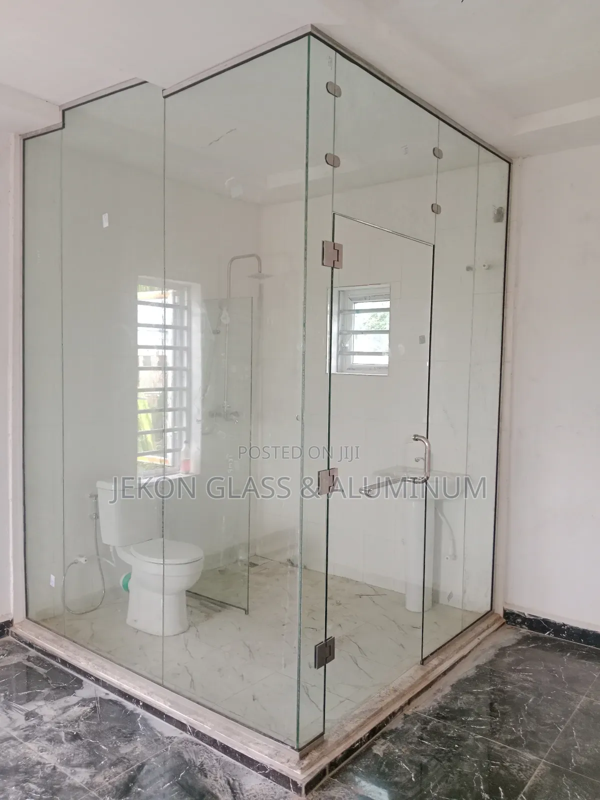 Glass Bathroom Demacation With Cubicle
