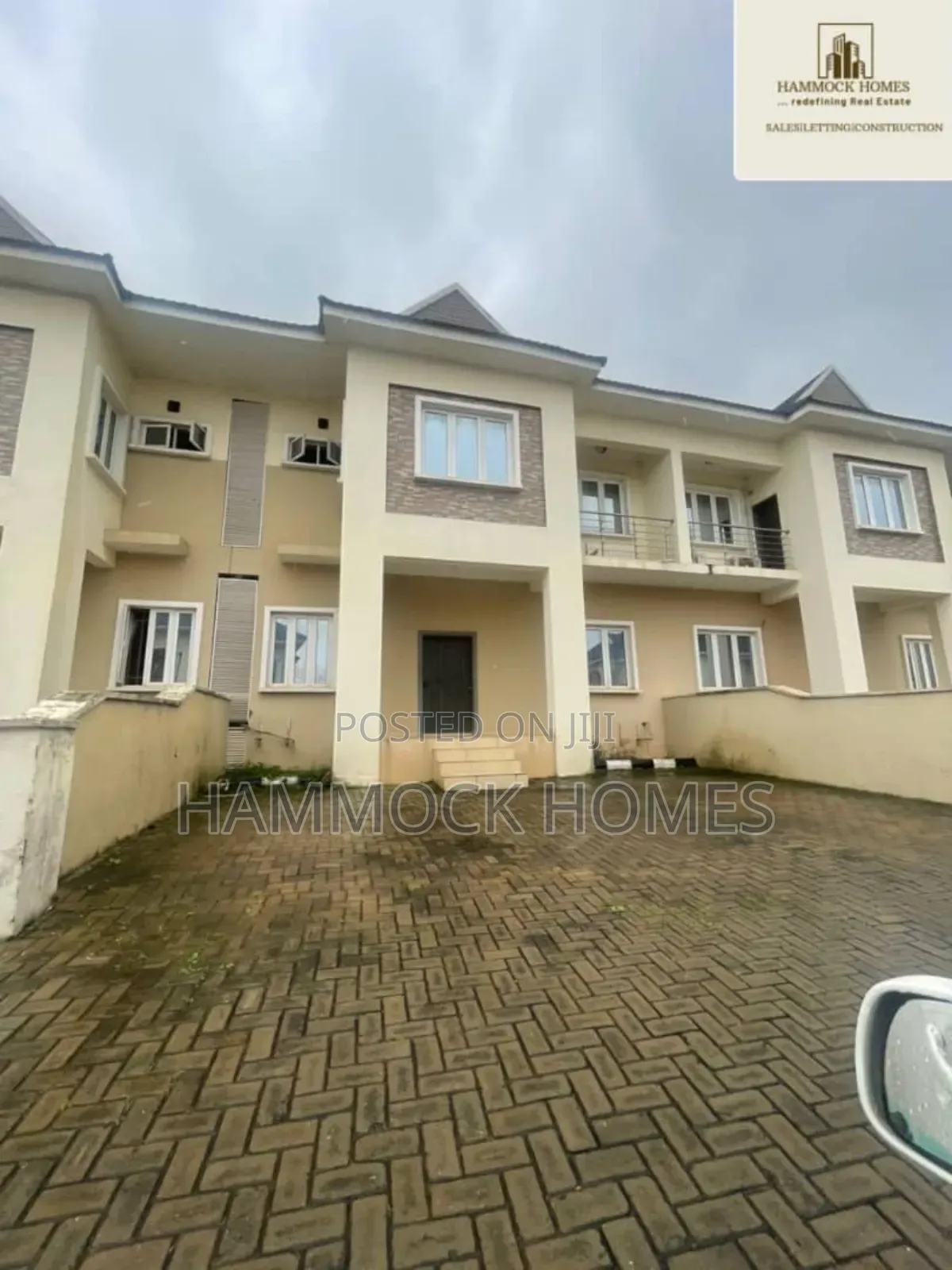 3bdrm Duplex in Agodi Gra for sale