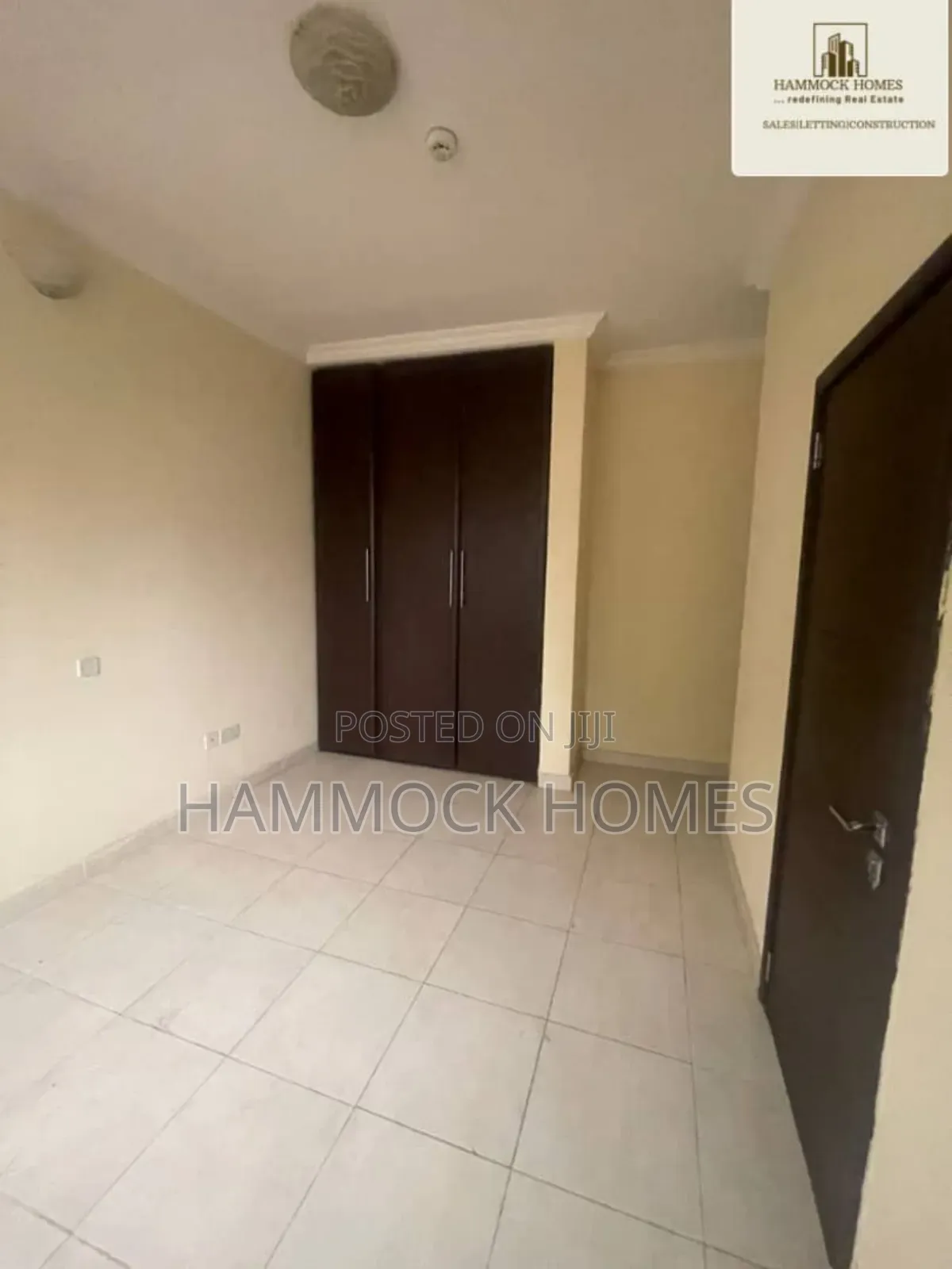 3bdrm Duplex in Agodi Gra for sale