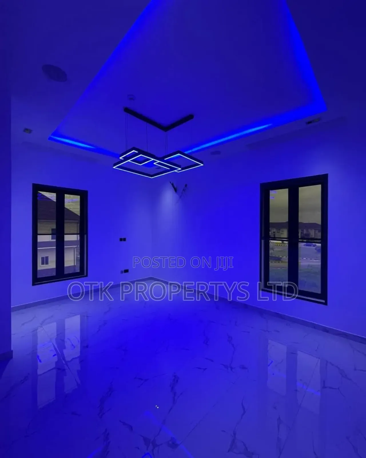 5bdrm Duplex in Osapa Lekki Lagos for sale