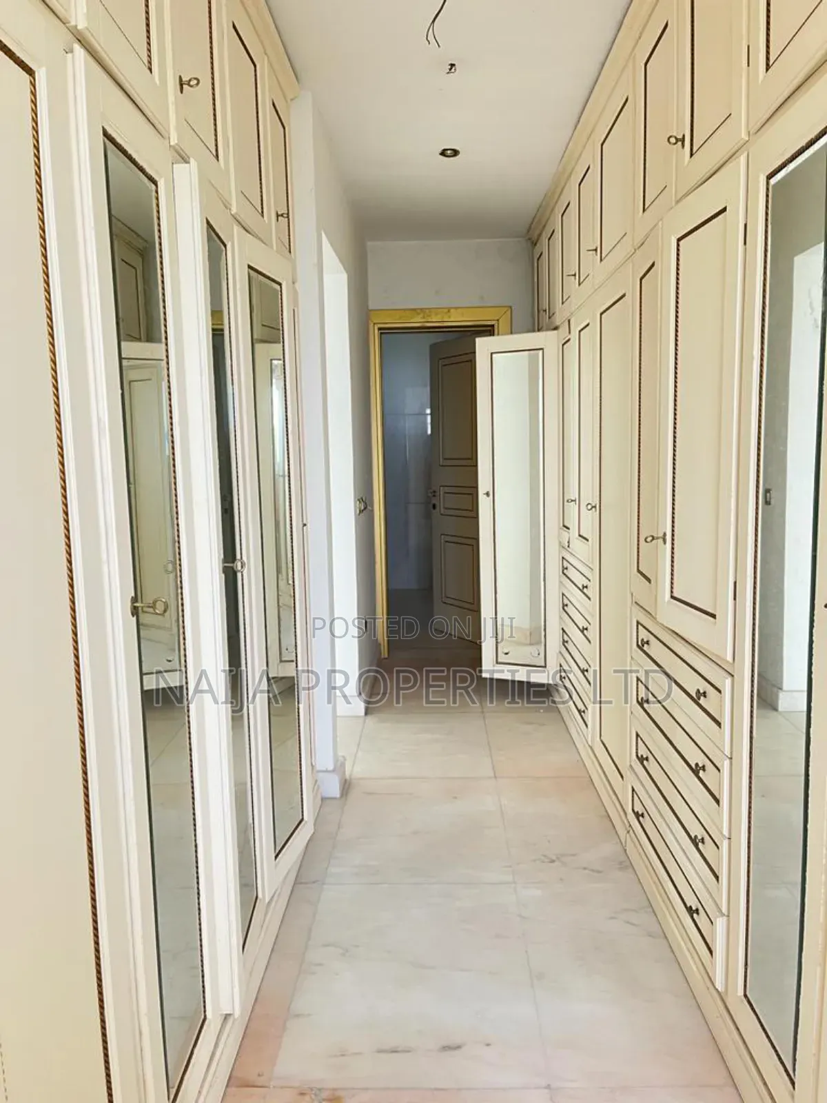 4bdrm Penthouse in Bella Vista, Ikoyi for sale