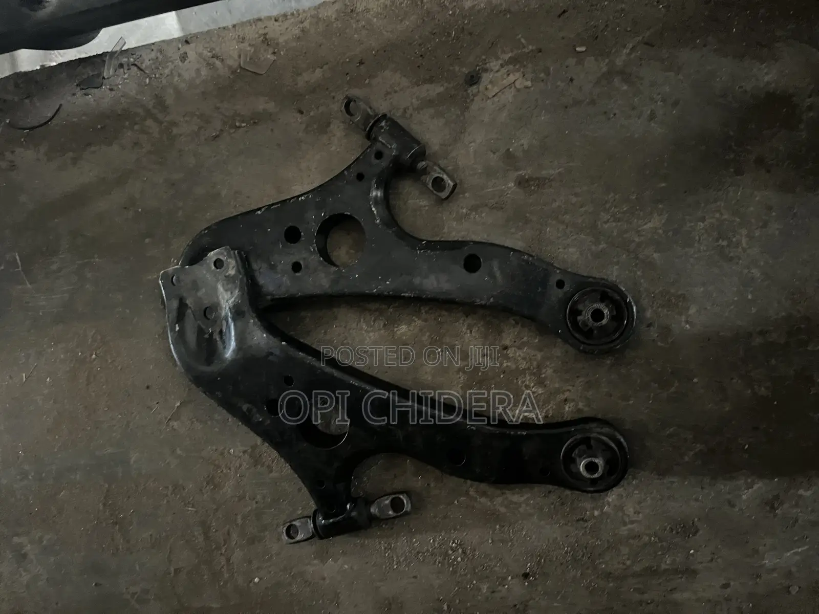 Low Arm for Toyota 2.7 – 2015 Model (Tokunbo)
