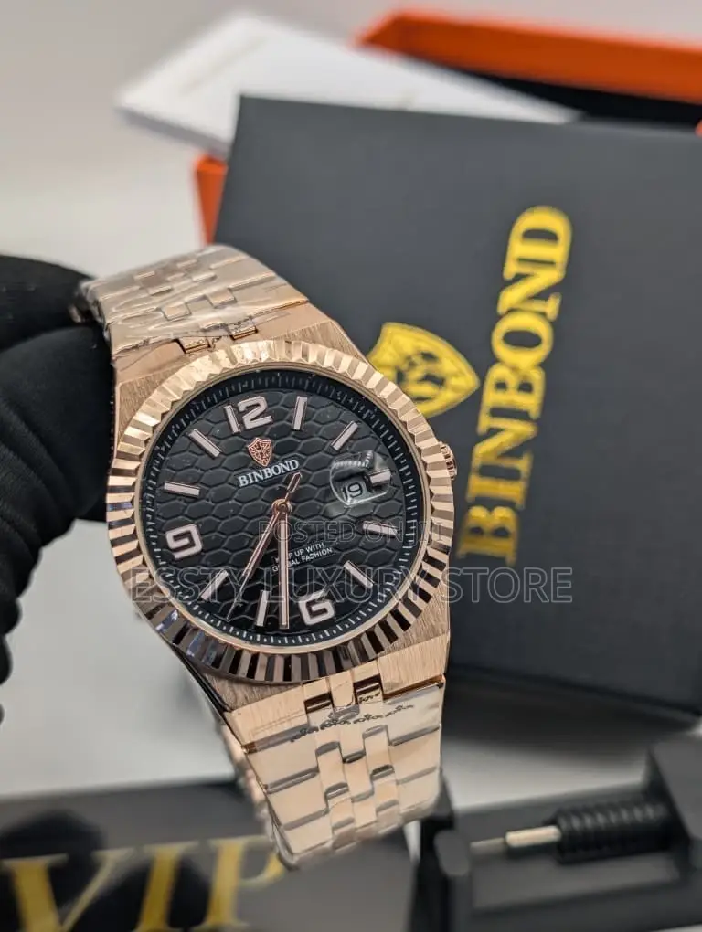 High Quality Luxury Binbond Strap Chain Wristwatch