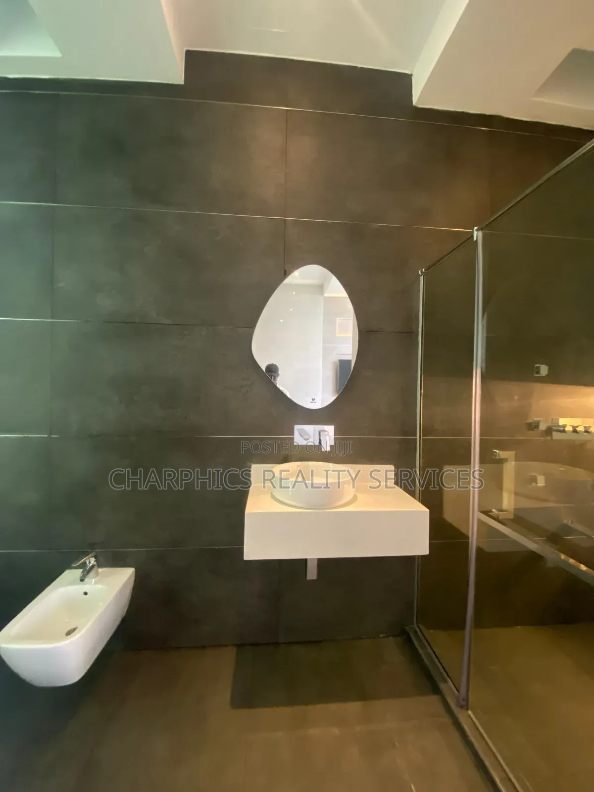 5bdrm Duplex in Ikate for sale