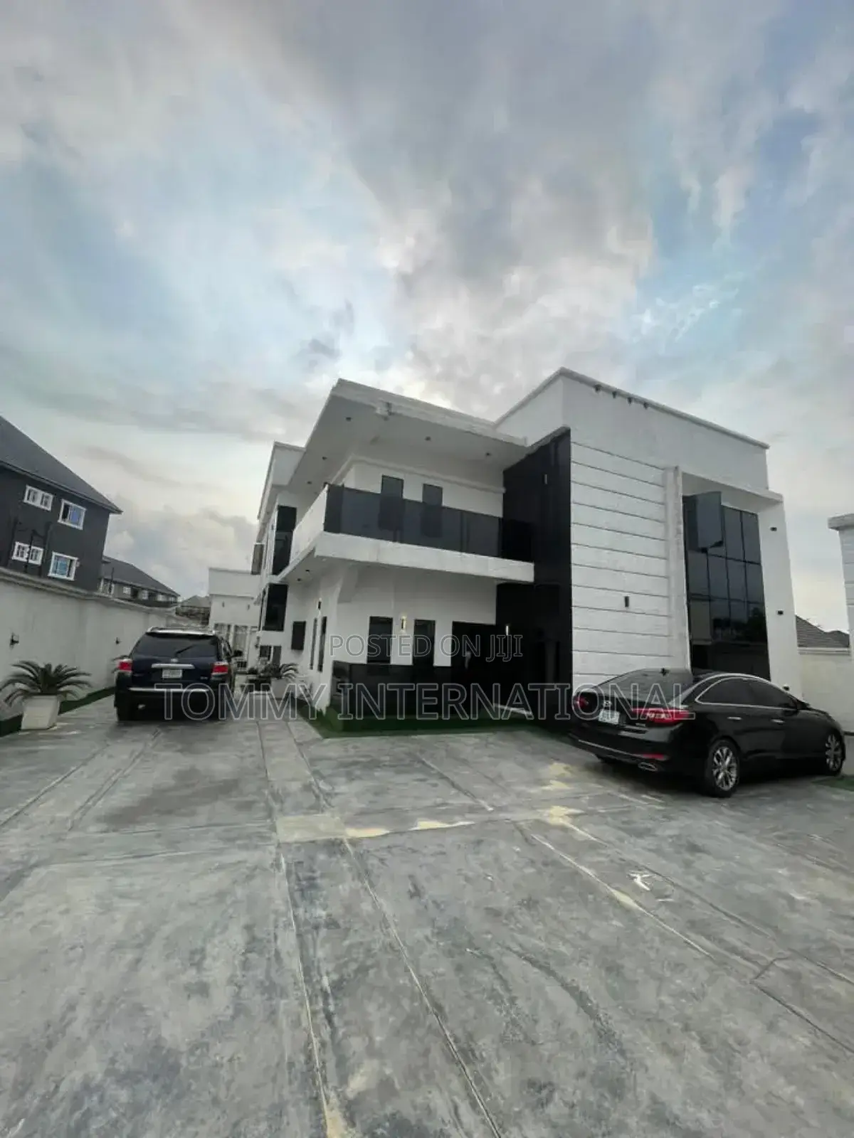 4bdrm Duplex in Radio Estate, Port-Harcourt for sale