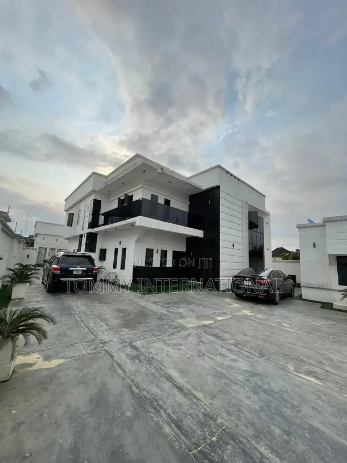 4bdrm Duplex in Radio Estate, Port-Harcourt for sale