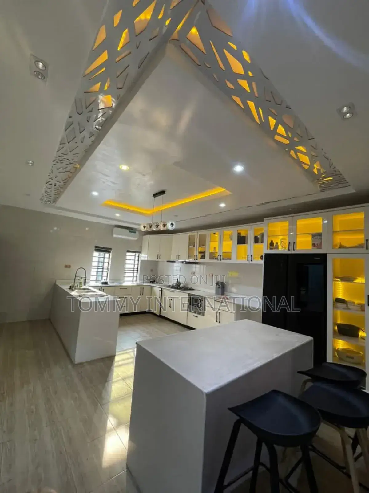 4bdrm Duplex in Radio Estate, Port-Harcourt for sale