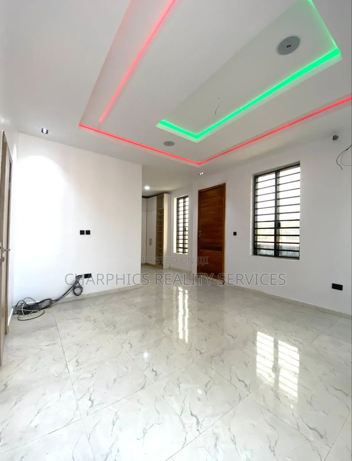 4bdrm Duplex in Lekki Phase 2 for sale