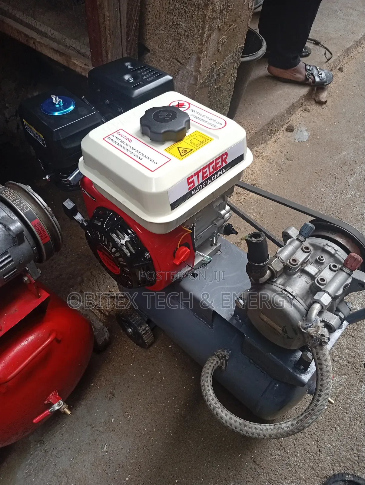 25 L Gasoline Air Compressor–Gx200 Engine Locally Assembled)