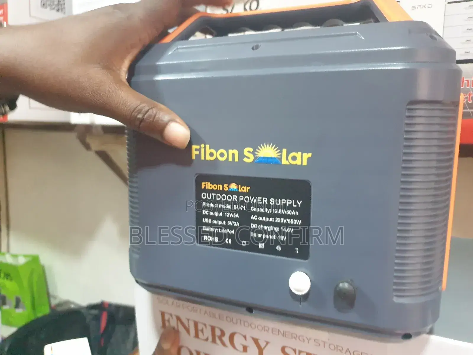 550watts Solar Generator With 150w Solar Panel and 4 Bulbs