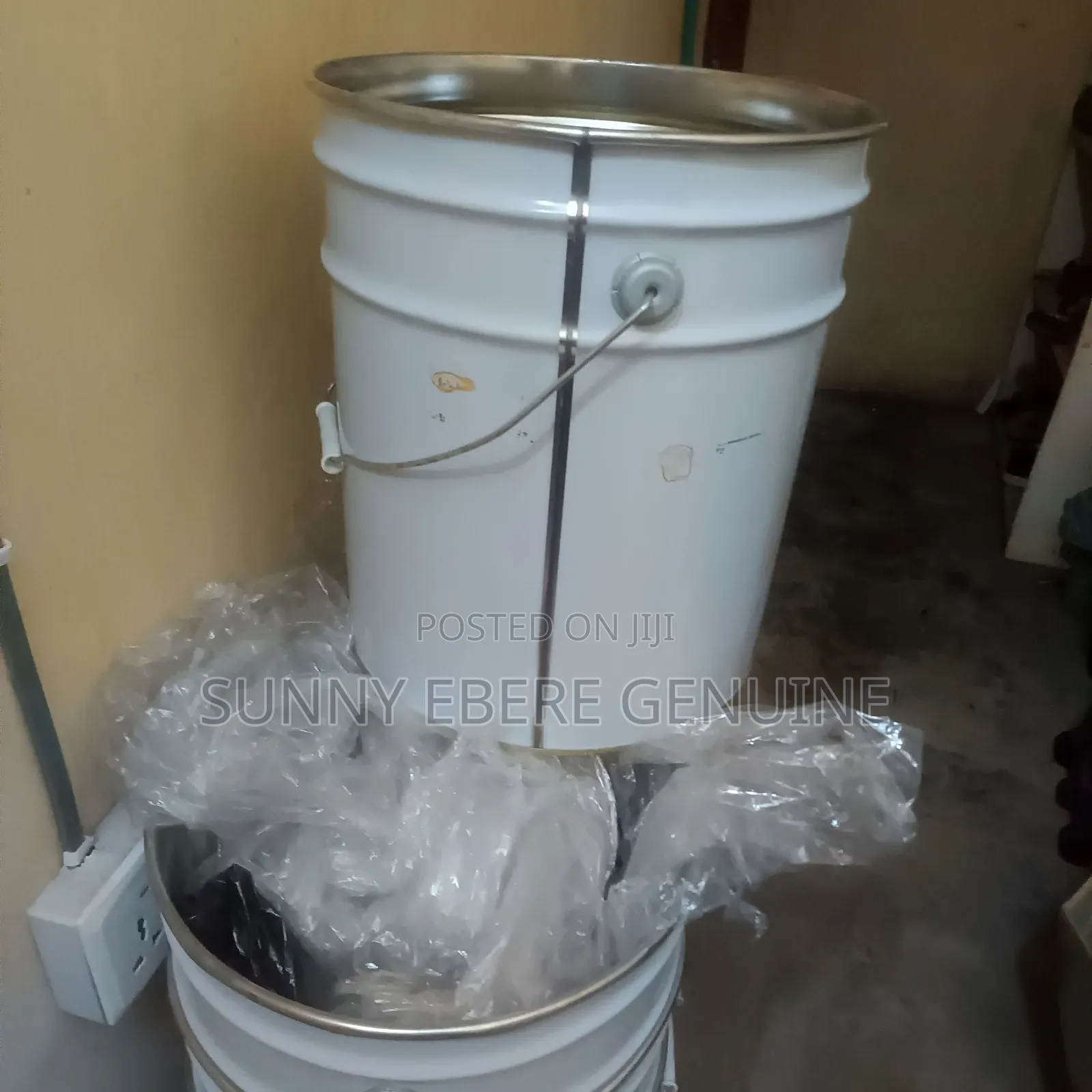 Iron Bucket Empty With Cover 20l