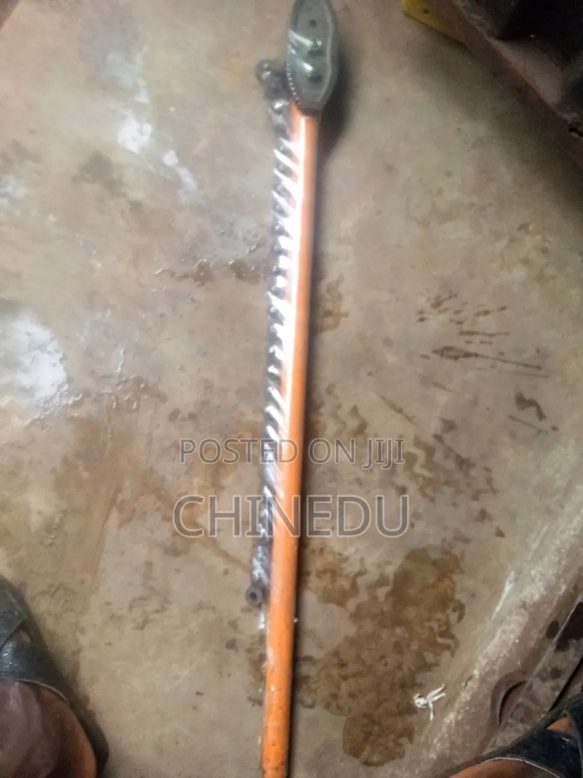 Chain Tong (4") Bata