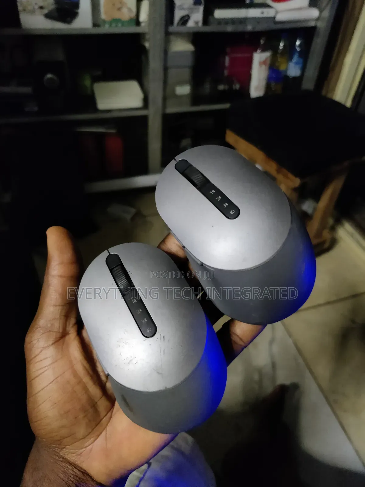 Dell Multi-device Wireless Mouse - Ms5320w, Gray