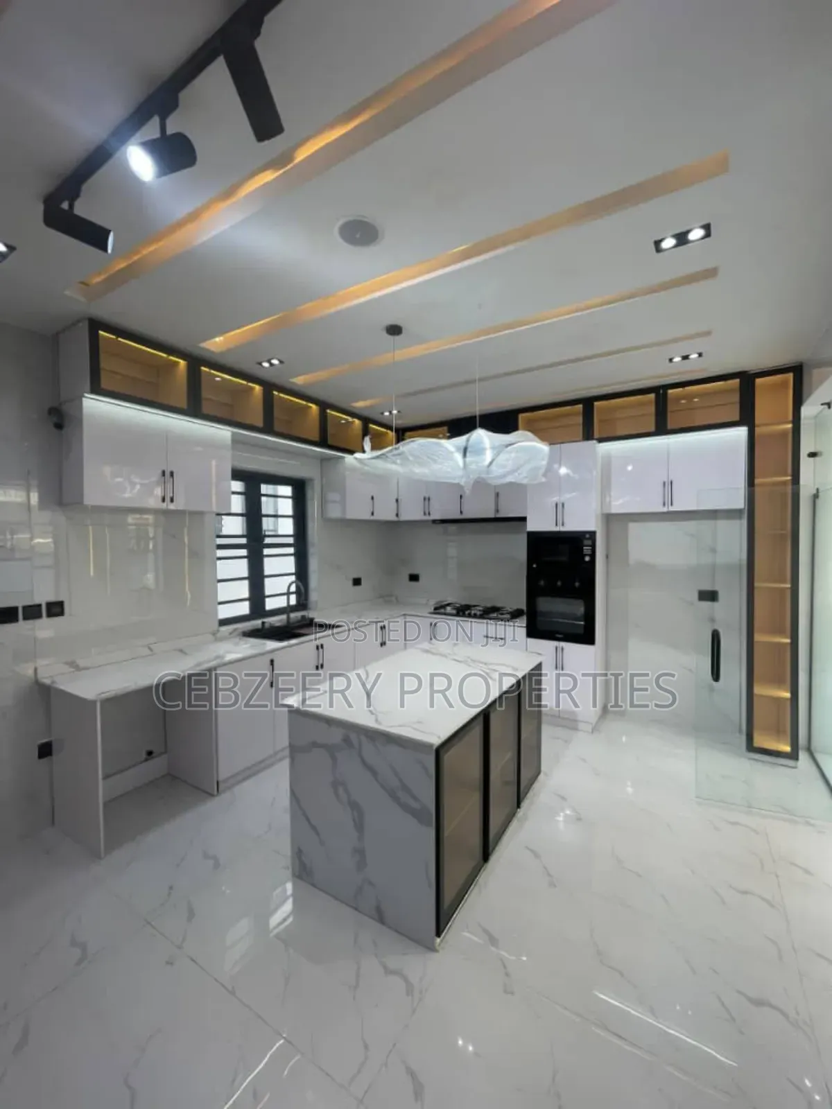 5bdrm Duplex in Ajah for sale