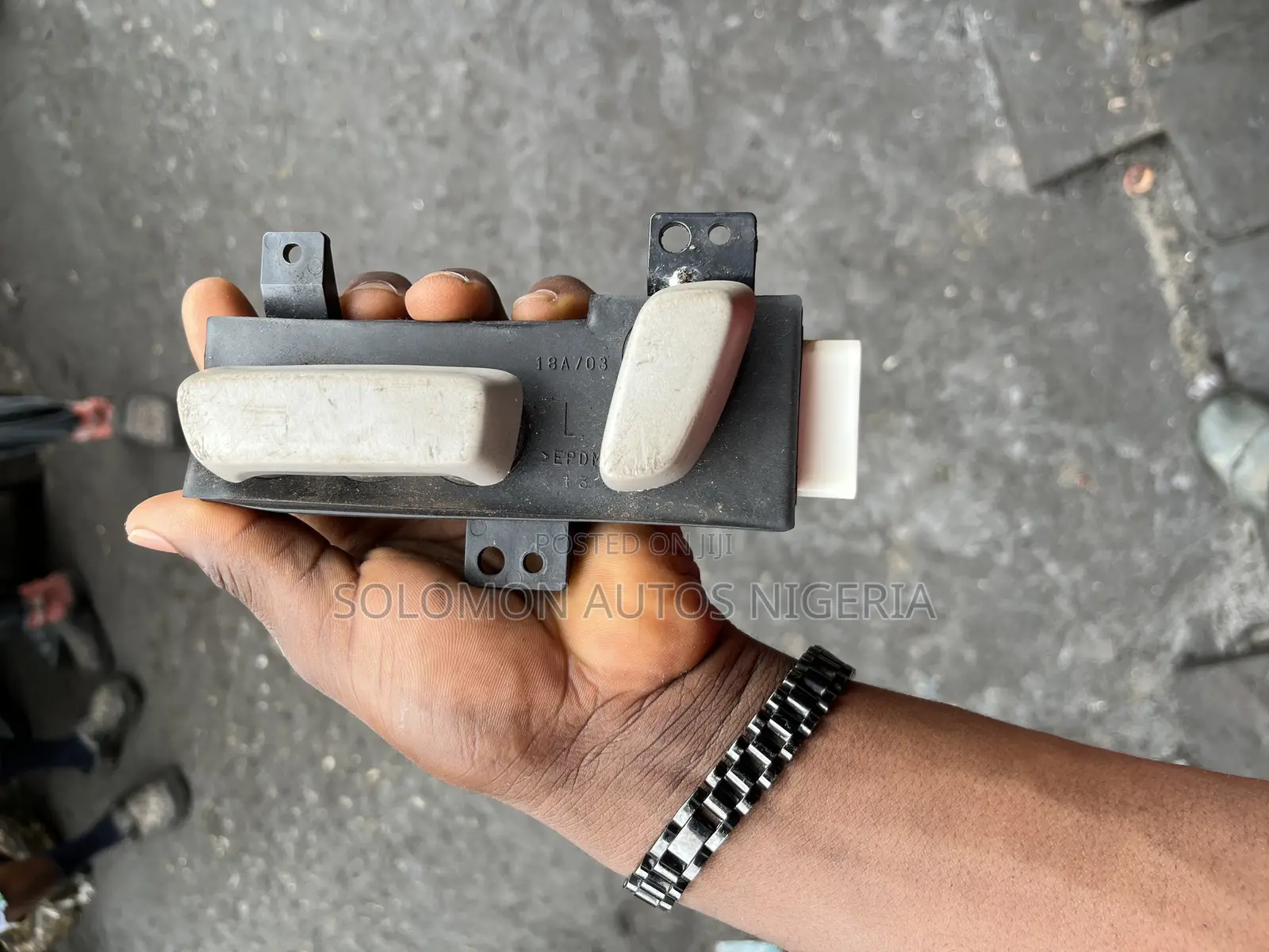 Seat Control Toyota Camry 2015 Model or Sienna 2015 Model