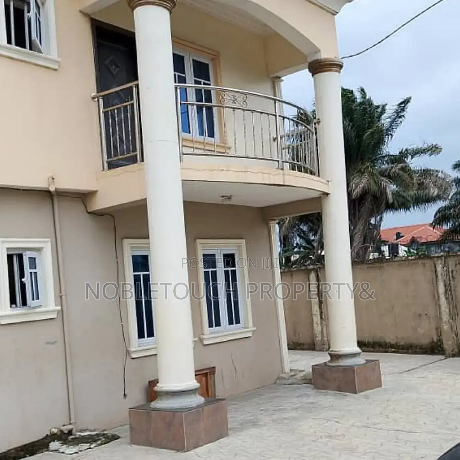 3bdrm Block of Flats in Awoyaya Ajah Lagos for sale