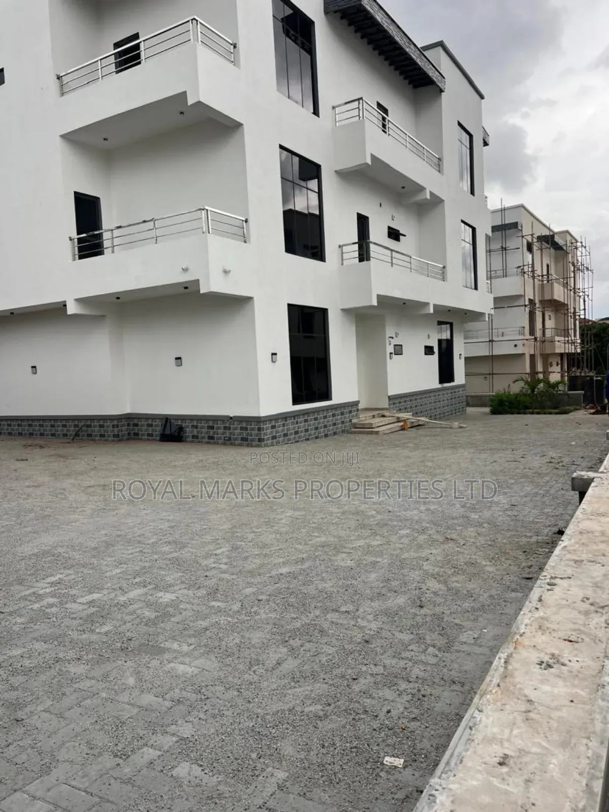 5bdrm Duplex in Katampe Extension for sale