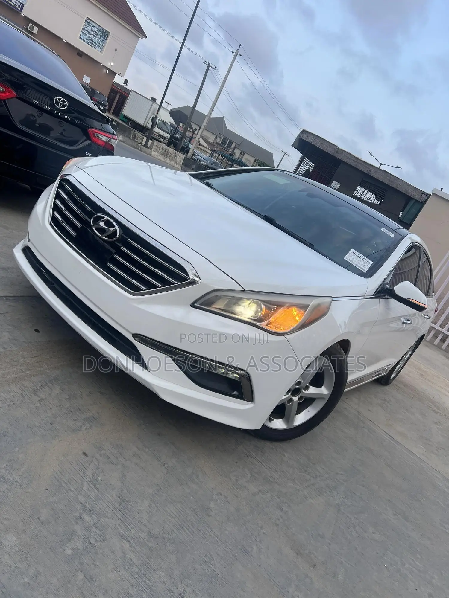 Hyundai Sonata Limited Sedan FWD (2.4L 4cyl 6A) 2016 White
