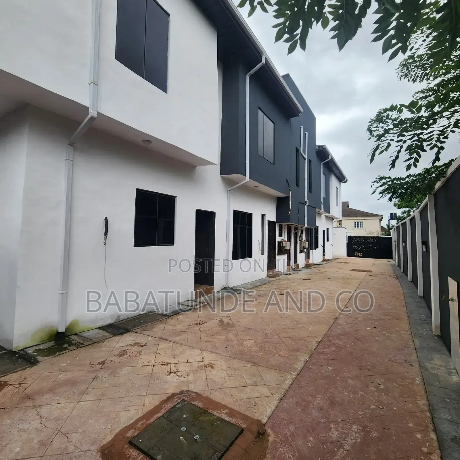 Furnished 4bdrm Duplex in Ikolaba Estate, for sale