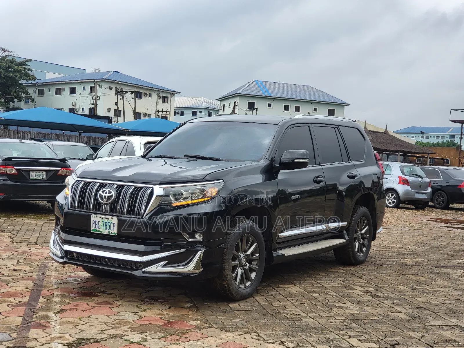 Toyota Land Cruiser Prado 2013 Black